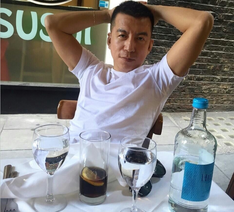 不忘初心的第一张照片--成都相亲服务中心