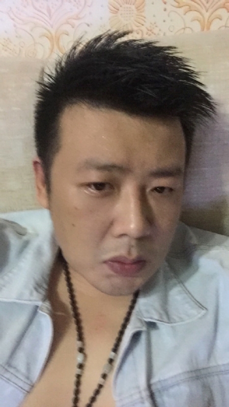 沐浴阳光的第一张照片--成都相亲服务中心