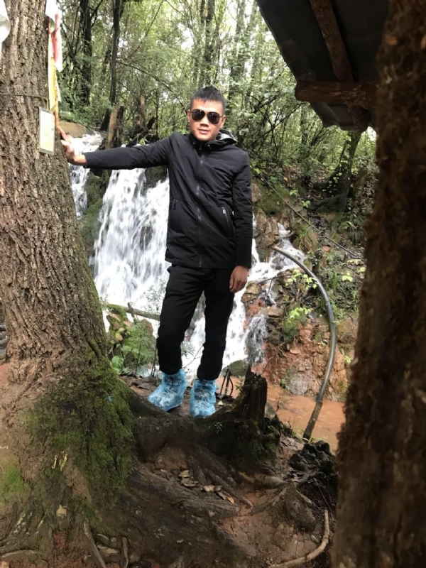 譕忄的第一张照片--成都相亲服务中心