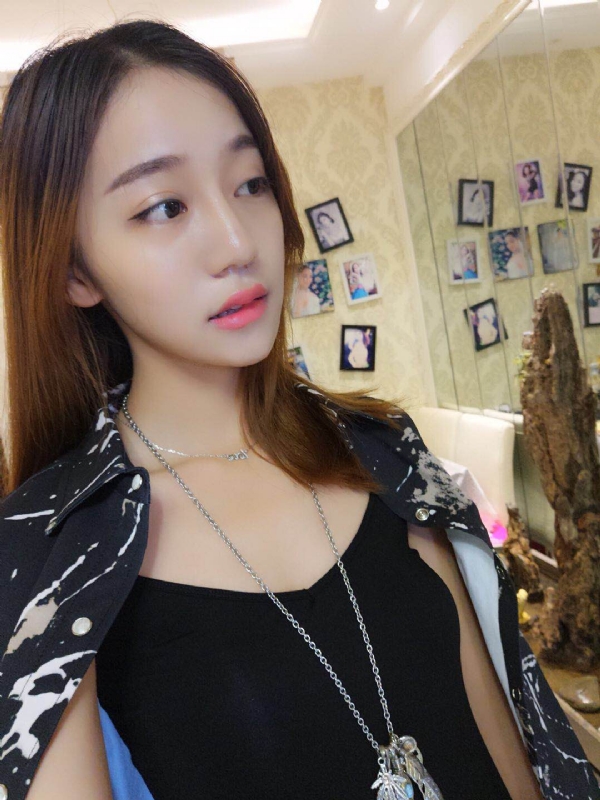 凉兮的第一张照片--成都相亲服务中心