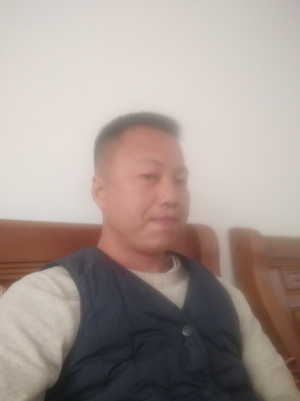 只对你好的第一张照片--成都相亲服务中心