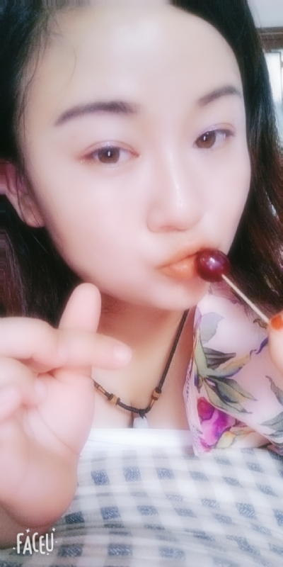 霸气璐妞的第一张照片--成都相亲服务中心