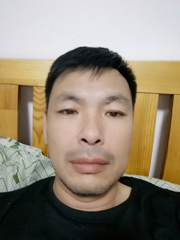 不爱当牛的第一张照片--成都相亲服务中心