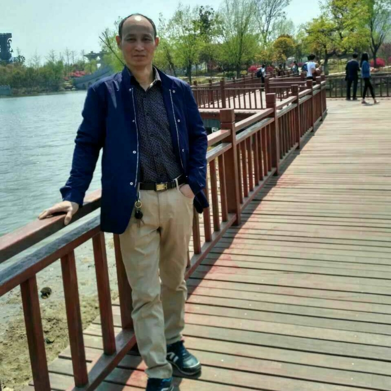 大随帅哥的第一张照片--成都相亲服务中心