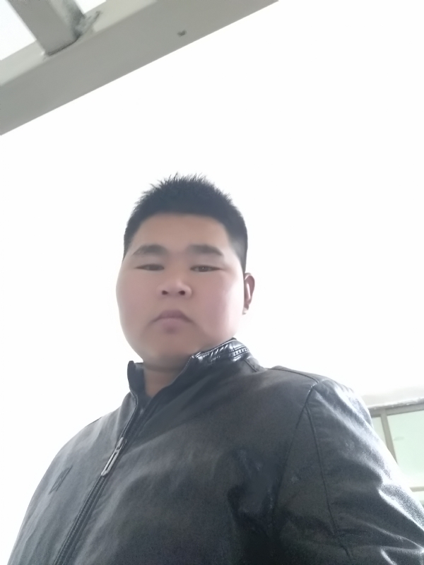 小哥的第一张照片--成都相亲服务中心