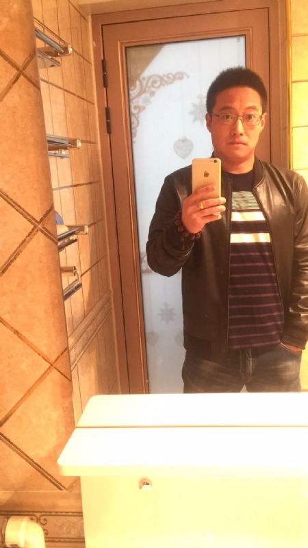 华灯初下的第一张照片--成都相亲服务中心