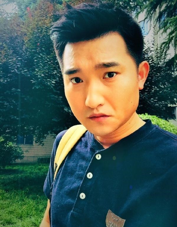 奋斗的第一张照片--成都相亲服务中心