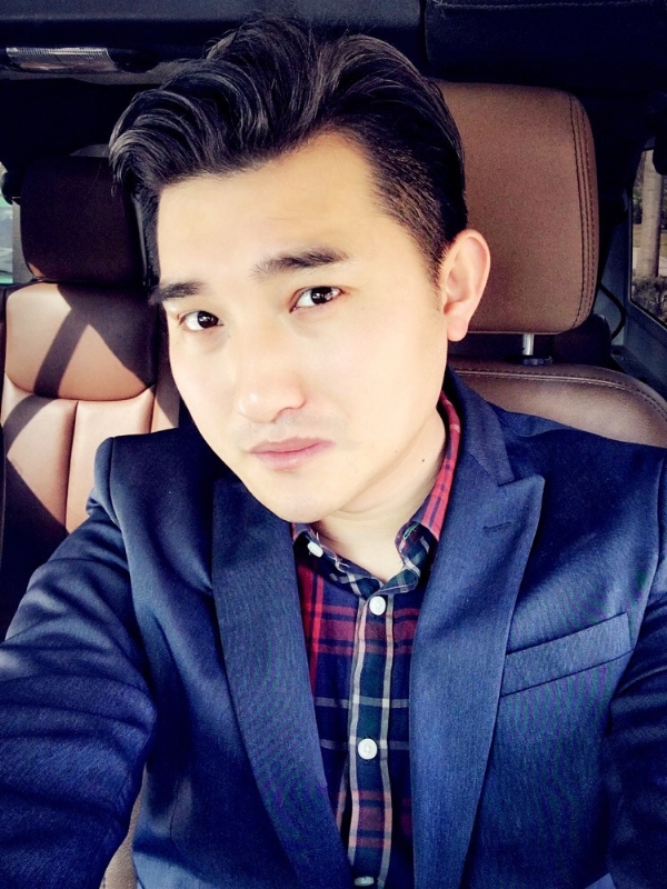 奋斗的第三张照片--成都相亲服务中心