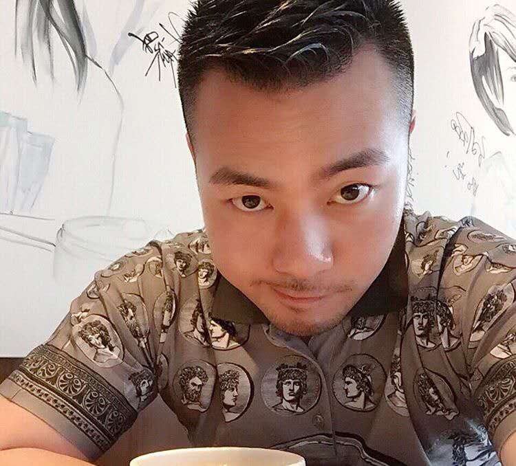刘江平的第一张照片--成都相亲服务中心