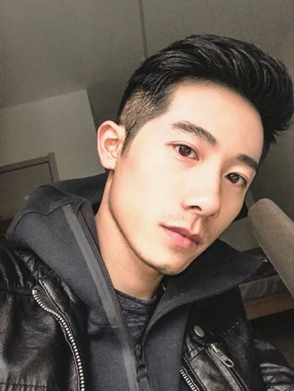 心若磐石的第一张照片--成都相亲服务中心