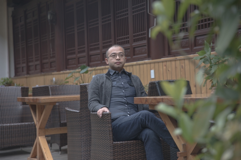 世界那么大的第一张照片--成都相亲服务中心