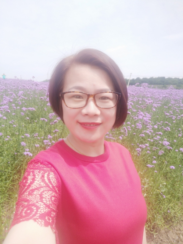 岁月静好的第一张照片--成都相亲服务中心