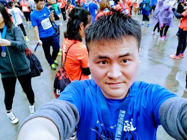 小五在跳舞的第一张照片--成都相亲服务中心