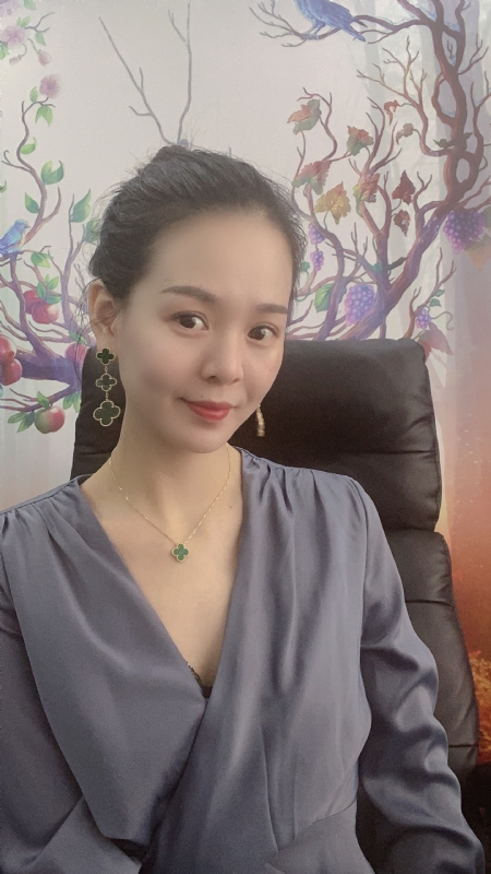 潇潇的第一张照片--成都相亲服务中心