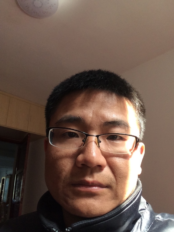余浩浩的第一张照片--成都相亲服务中心