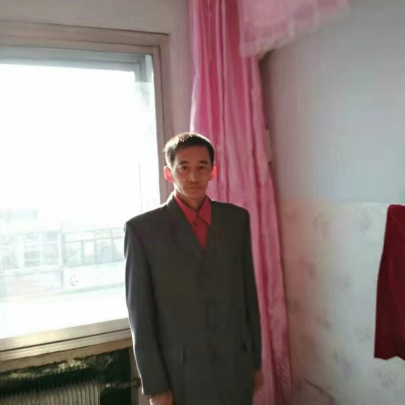 阳光明媚的第一张照片--成都相亲服务中心