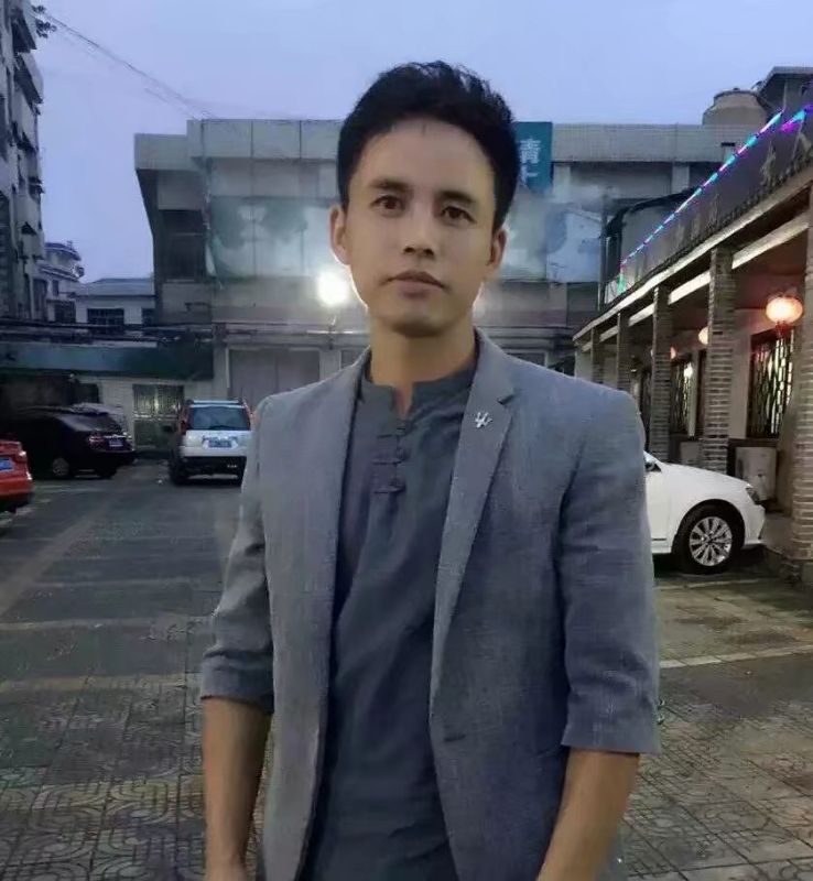 华谢的第一张照片--成都相亲服务中心