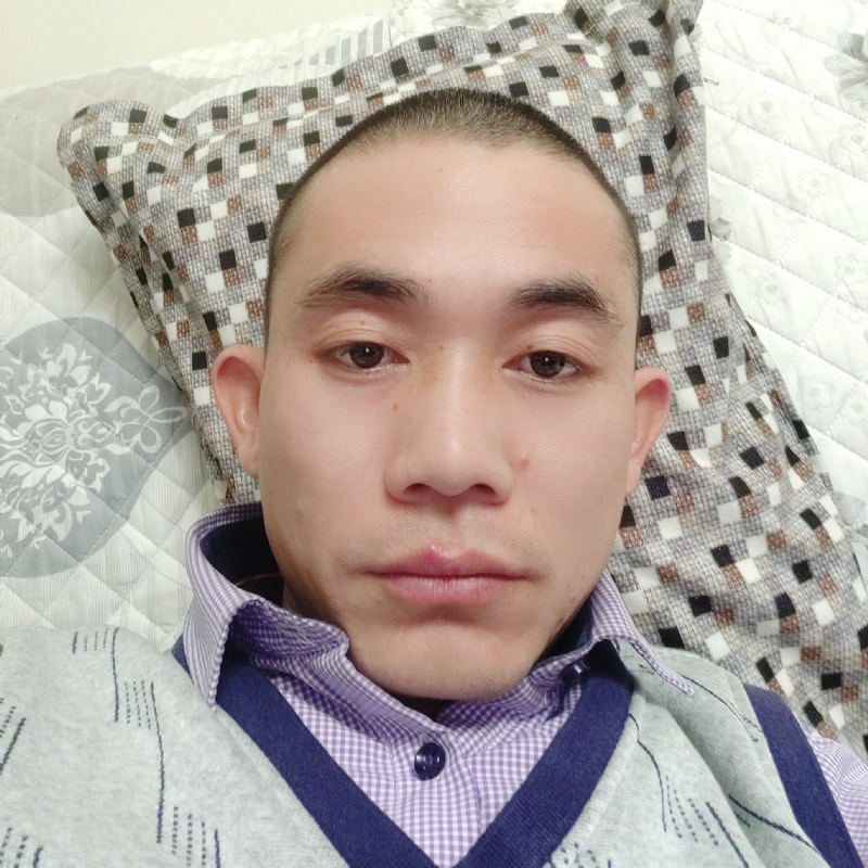 龙飞的第一张照片--成都相亲服务中心