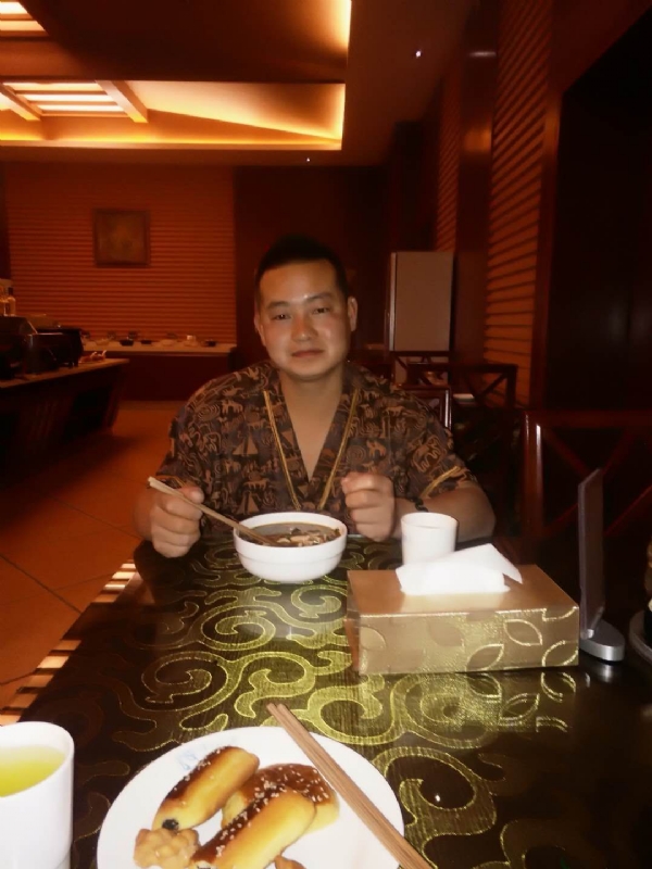 会飞的鱼的第一张照片--成都相亲服务中心