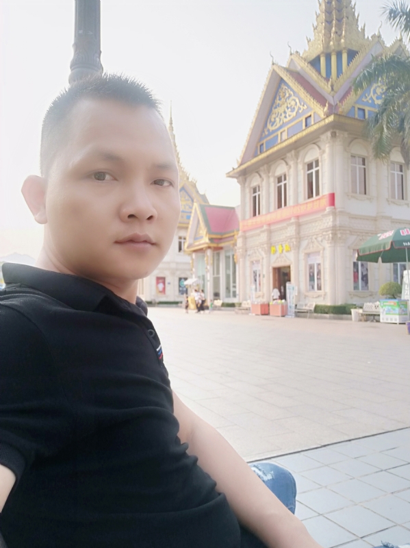 漂泊者的第一张照片--成都相亲服务中心