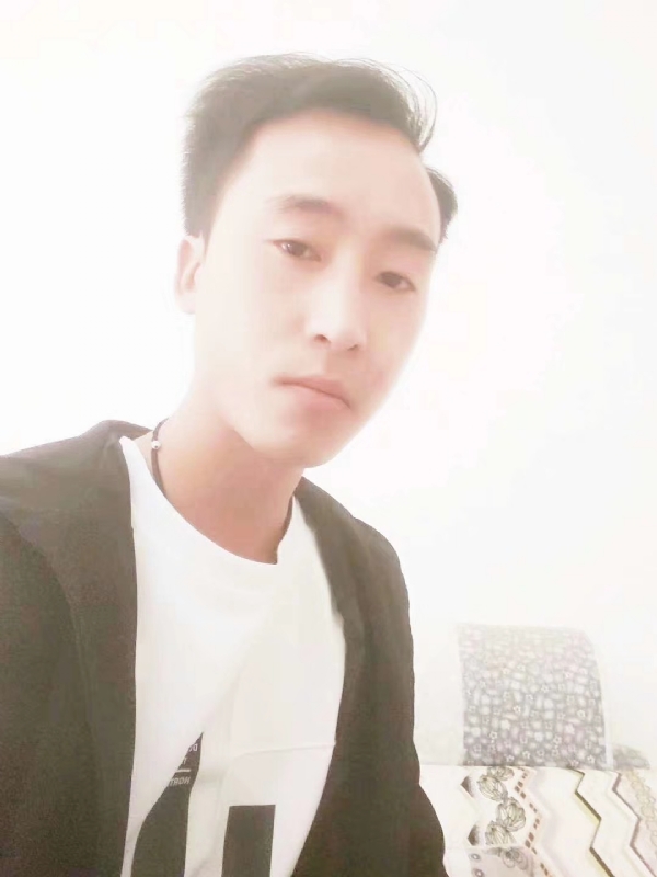 萧艺的第一张照片--成都相亲服务中心