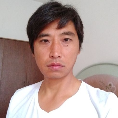 莞尔一笑的第一张照片--成都相亲服务中心