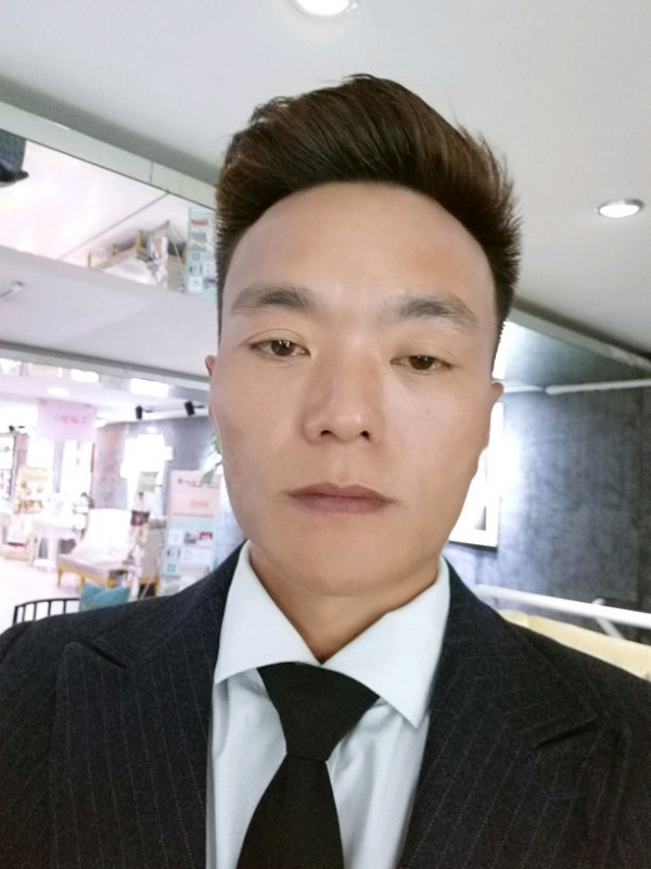 醉酒的蝴蝶的第一张照片--成都相亲服务中心