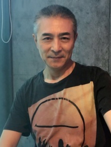 拥抱明天的第一张照片--成都相亲服务中心