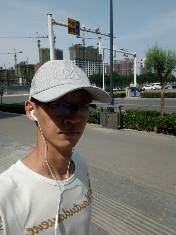 挥一挥手什么都没有的第一张照片--成都相亲服务中心