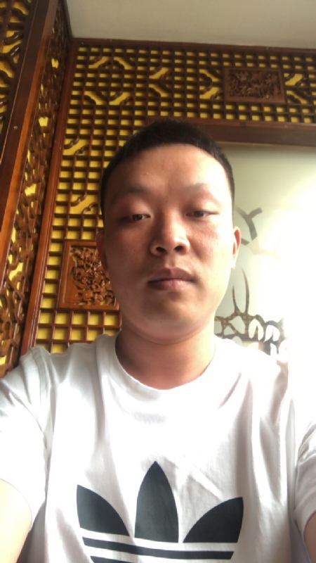 唐子龙的第二张照片--成都相亲服务中心