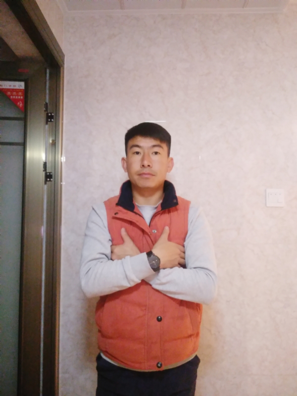 石林小伙的第一张照片--成都相亲服务中心