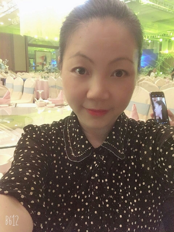 泡沫的第一张照片--成都相亲服务中心