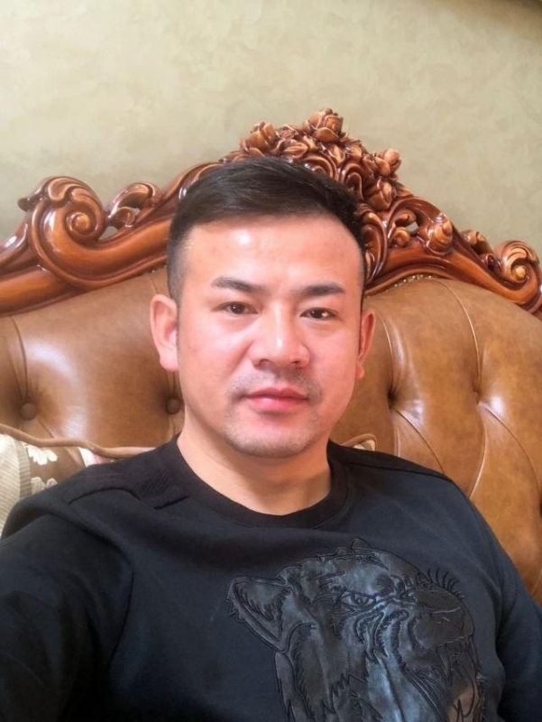治国的第一张照片--成都相亲服务中心