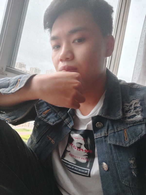 鬼卿的第四张照片--成都相亲服务中心