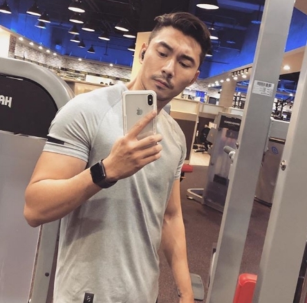 Larryyy的第一张照片--成都相亲服务中心