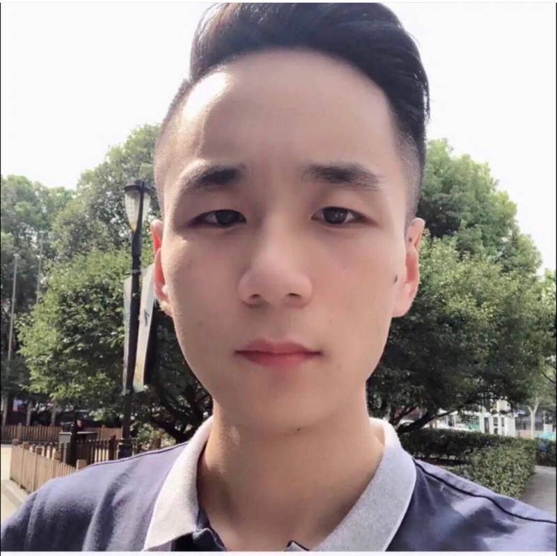 期待八月的雨的第一张照片--成都相亲服务中心