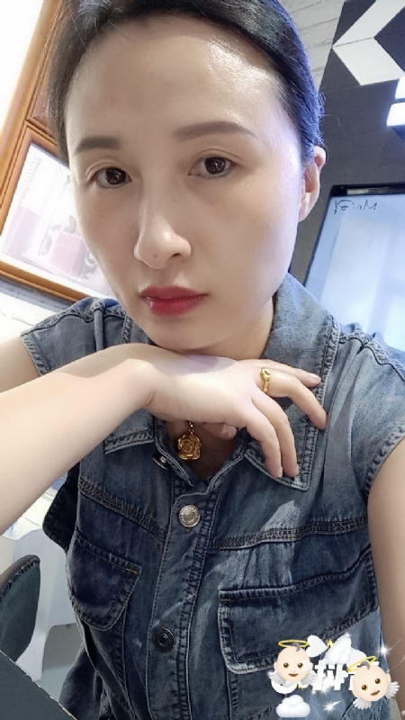 桃子的第三张照片--成都相亲服务中心