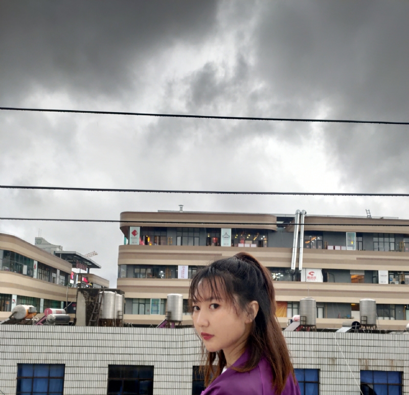 李家小姐的第三张照片--成都相亲服务中心