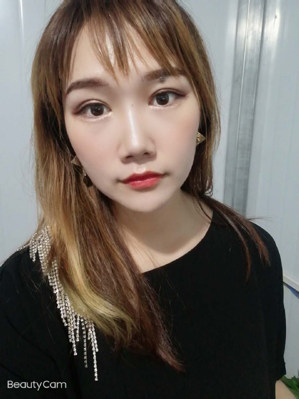 艾薇的第三张照片--成都相亲服务中心