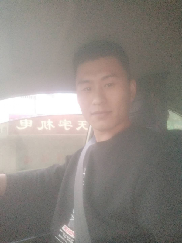 老鼠爱上猫的第一张照片--成都相亲服务中心
