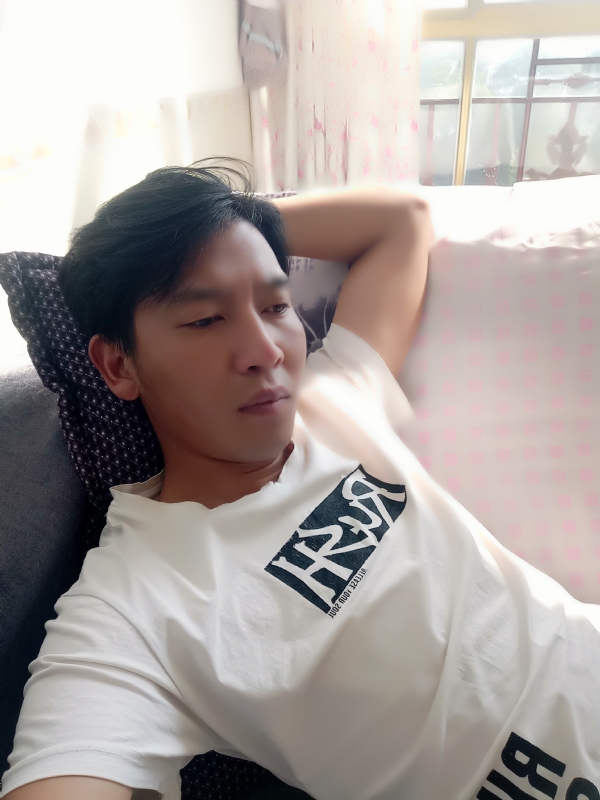 大通的第一张照片--成都相亲服务中心