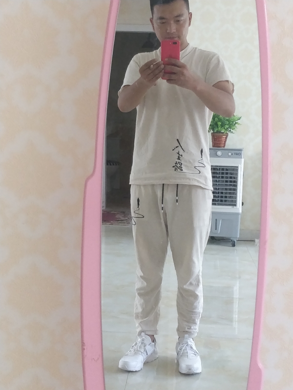 一天一根烟的第一张照片--成都相亲服务中心