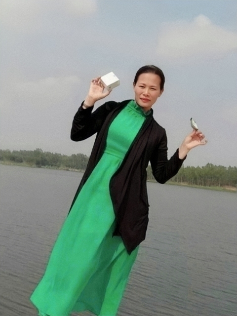 李梅的第三张照片--成都相亲服务中心