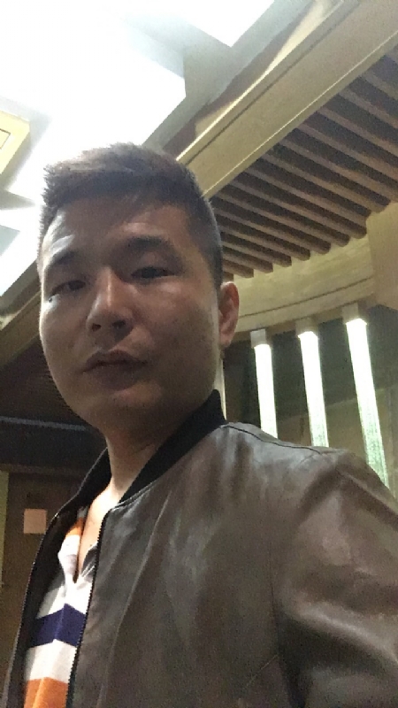 古月的第三张照片--成都相亲服务中心