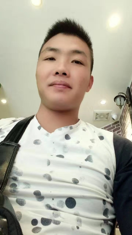 吃生蚝的小乖乖的第一张照片--成都相亲服务中心