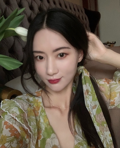 倾城的第一张照片--成都相亲服务中心
