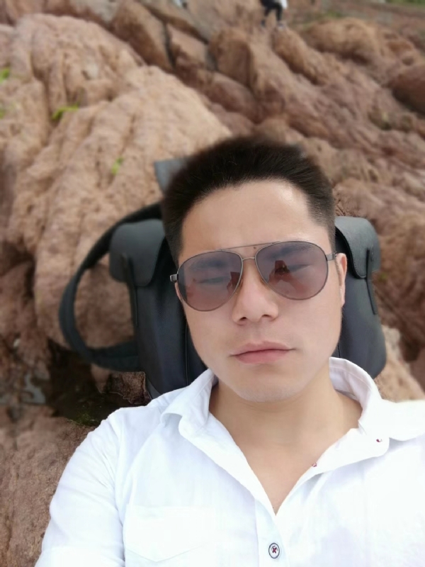 易听的第二张照片--成都相亲服务中心