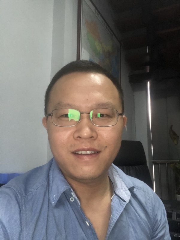 小吴的第一张照片--成都相亲服务中心