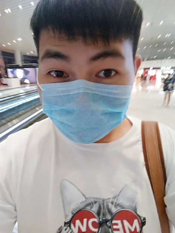 咔咔一顿的第一张照片--成都相亲服务中心