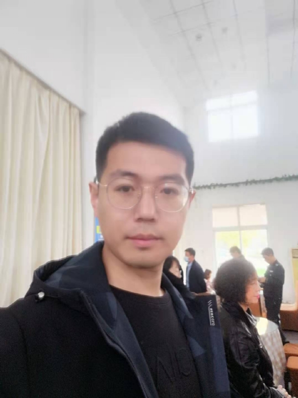 开心的你的第二张照片--成都相亲服务中心